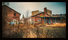 Lade das Bild in den Galerie-Viewer, Lost Places: Das Buch zur erfolgreichen MOPO-Foto-Serie - MOPO-Shop