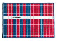Lade das Bild in den Galerie-Viewer, Fußmatten mit Hamburger Citytunnel Motiven von Dreckstückchen