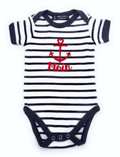 Lade das Bild in den Galerie-Viewer, Maritimer Baby Body Moin mit Anker – Weiß/Rot oder Weiß/Blau - MOPO-Shop
