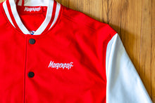 Lade das Bild in den Galerie-Viewer, MOPO-Fan-Jacke: Das Innenfutter ist eine Auswahl unserer Top-Titelseiten