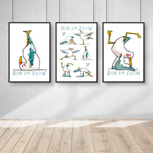 Lade das Bild in den Galerie-Viewer, Ich bin im Flow - Möwenyoga als Kunstdrucke in Postergröße - MOPO-Shop